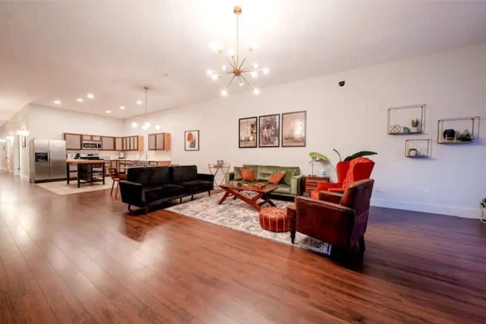 Photo of Livingroom in Spencer