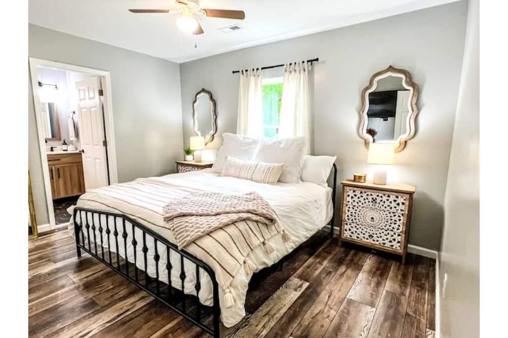 Photo of Bedroom in South Salisbury
