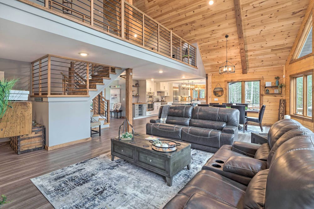Photo of Livingroom in Nebo