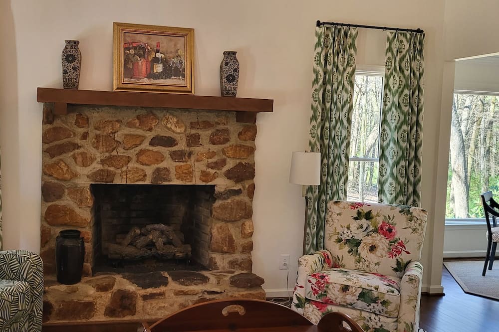 Photo of Livingroom in Roaring Gap