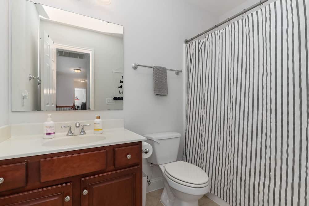 Photo of Bathroom in Olivia