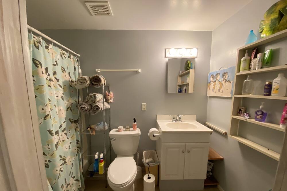 Photo of Bathroom in Hubert