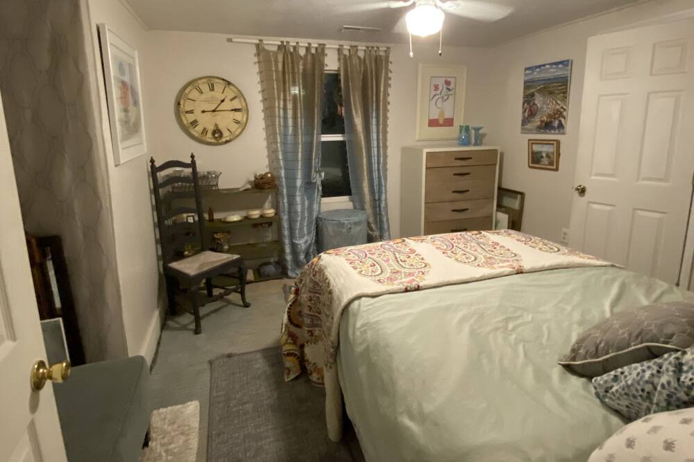 Photo of Bedroom in Hubert