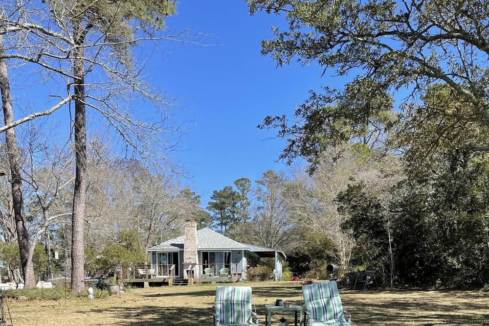 Photo of Outdoor in Hubert
