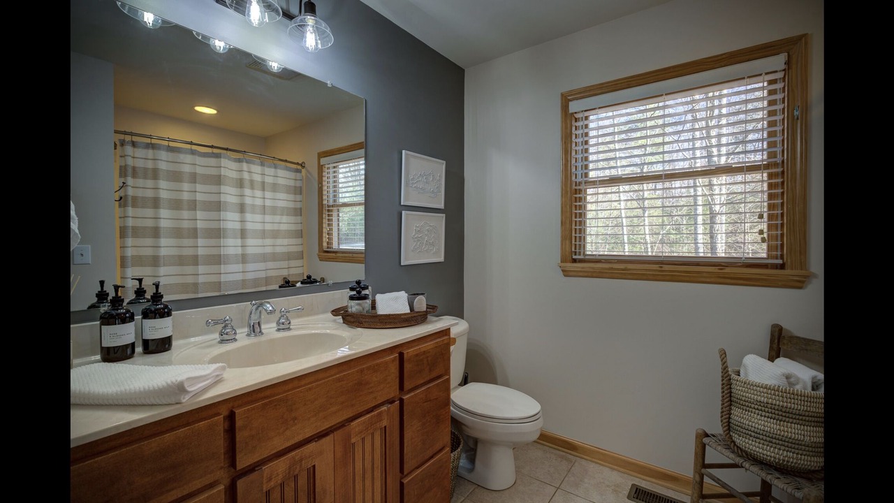 Photo of Bathroom in Piney Creek