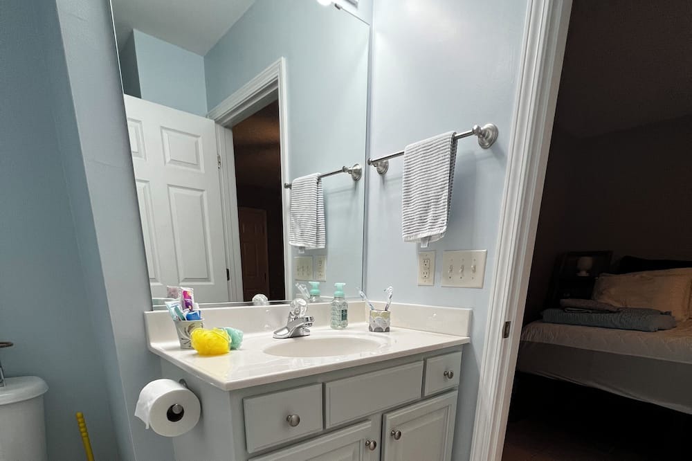 Photo of Bathroom in Calabash