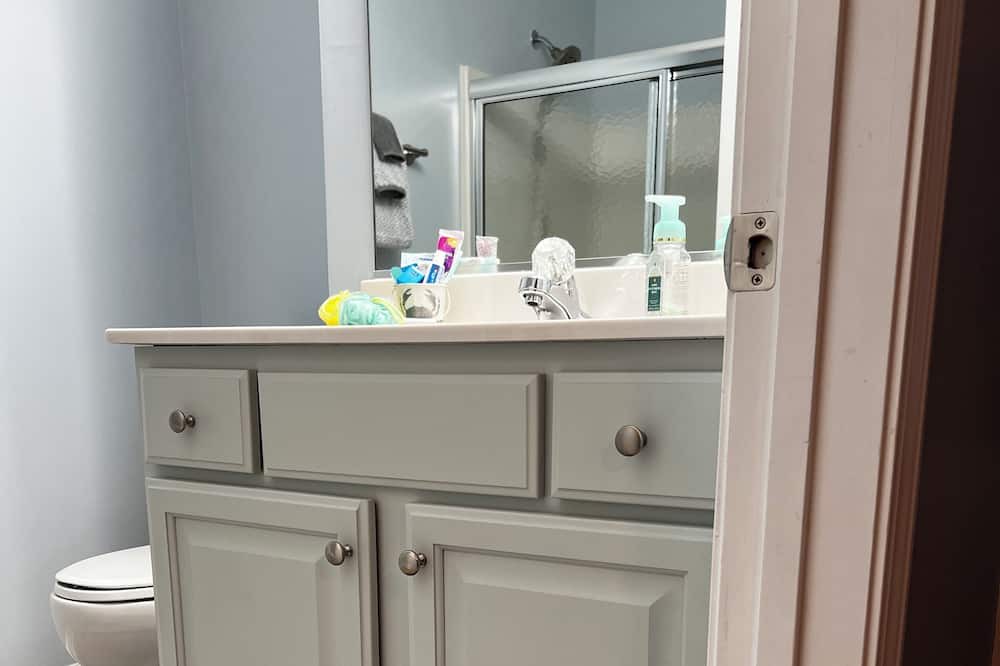 Photo of Bathroom in Calabash