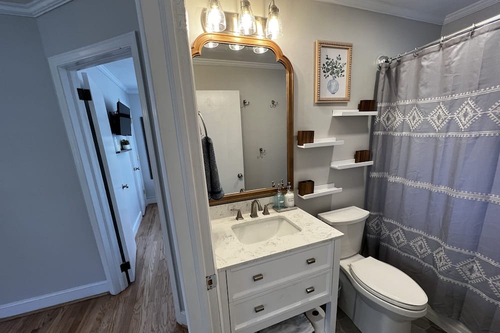 Photo of Bathroom in Elon College