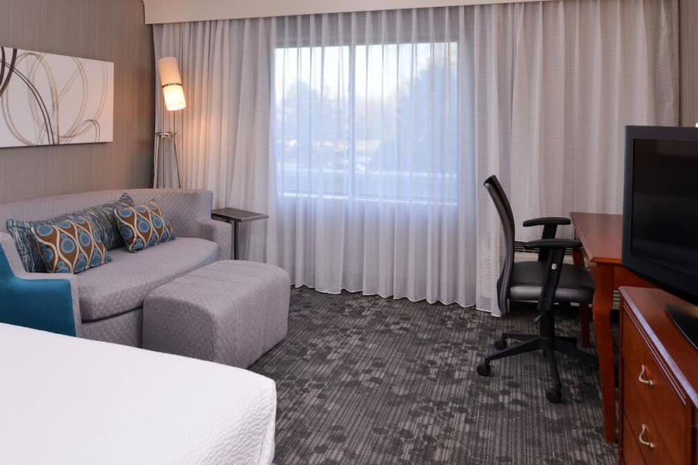 Photo of Livingroom in Gastonia