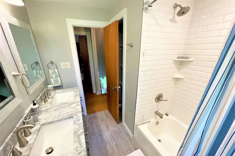 Photo of Bathroom in Swansboro