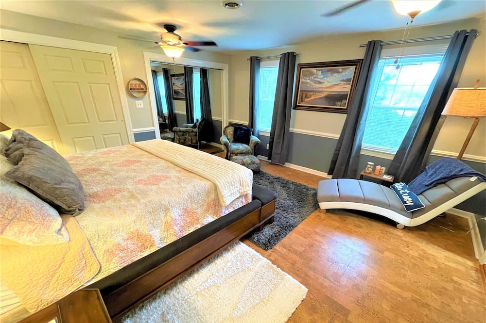 Photo of Bedroom in Swansboro