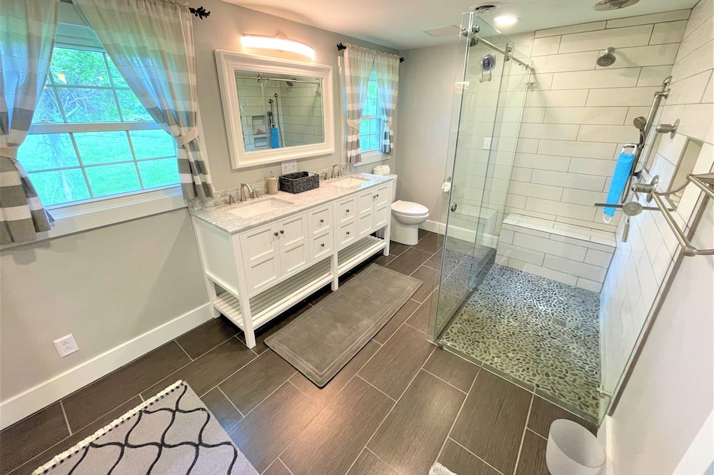 Photo of Bathroom in Swansboro