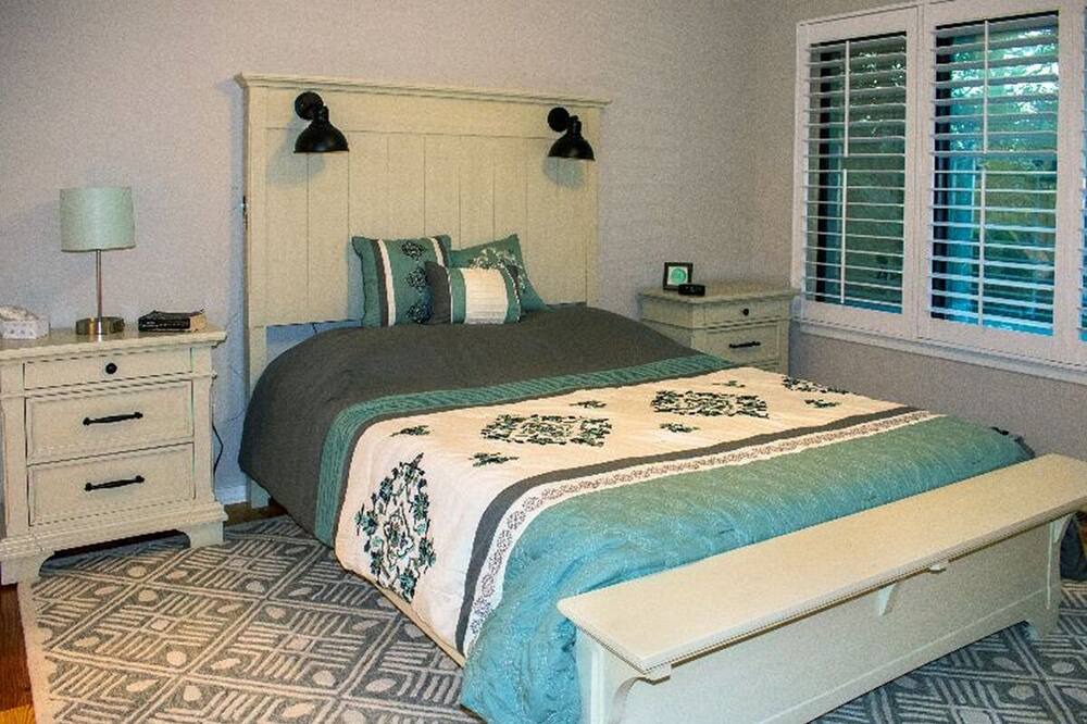 Photo of Bedroom in Mount Pleasant