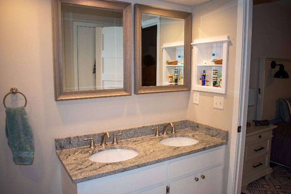 Photo of Bathroom in Mount Pleasant