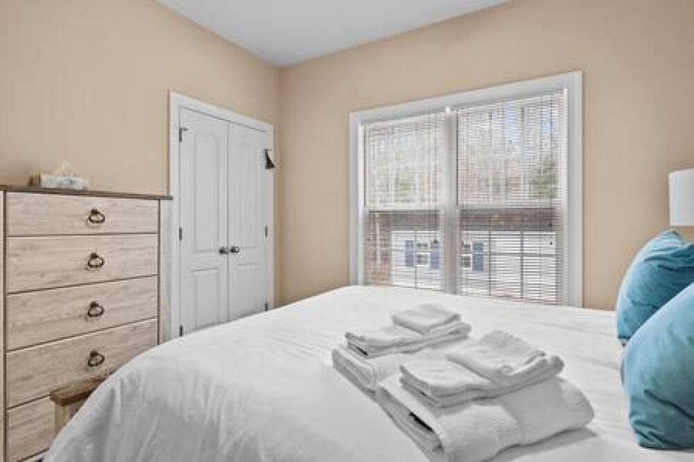 Photo of Bedroom in Timber Creek
