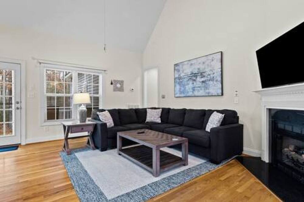 Photo of Livingroom in Timber Creek