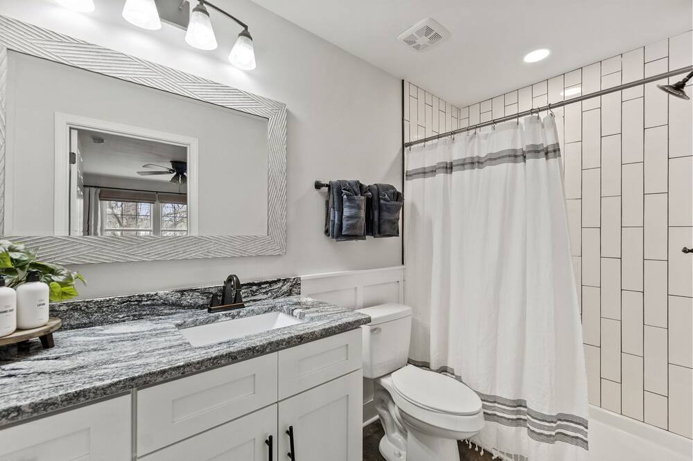 Photo of Bathroom in Barium Springs