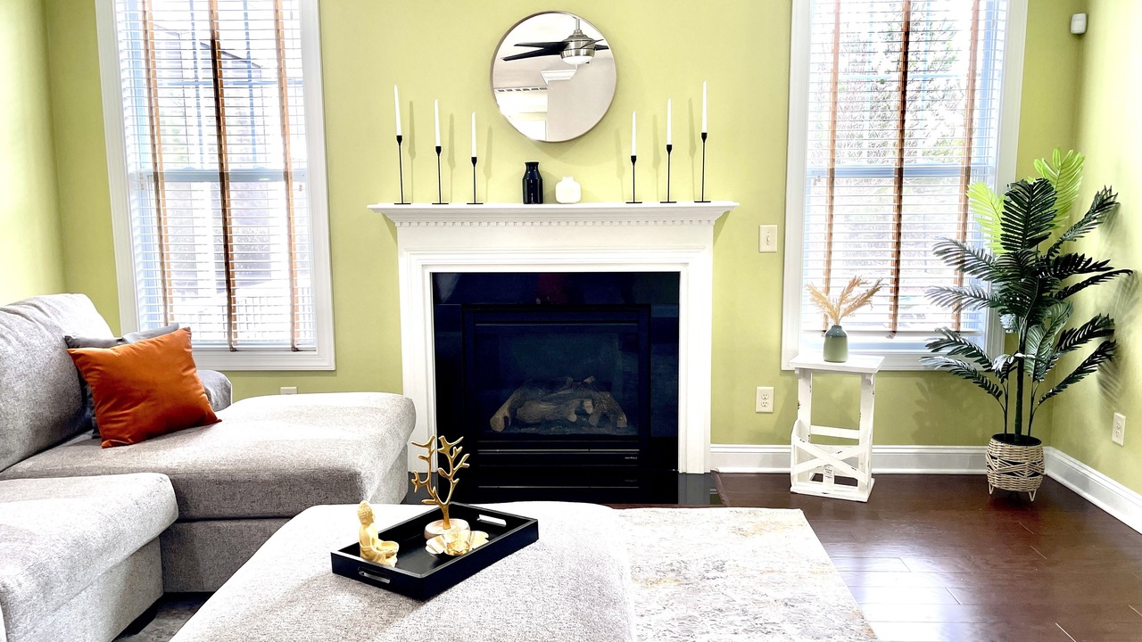 Photo of Livingroom in Cary