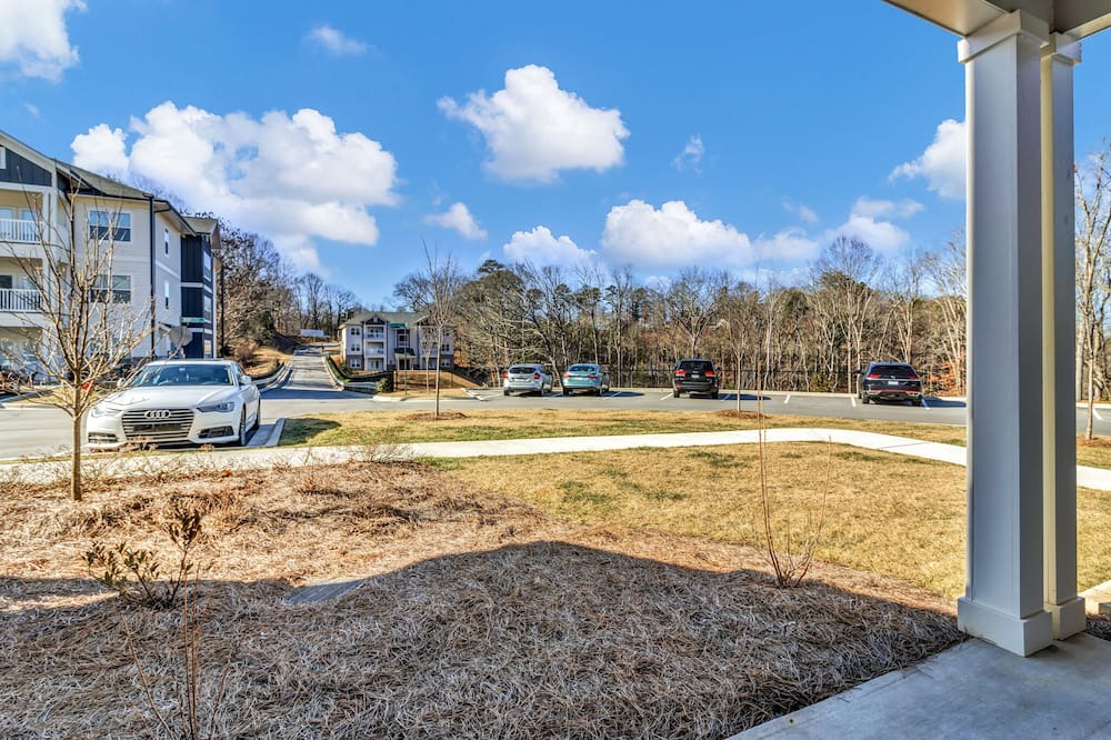 Photo of Outdoor in Avery Creek
