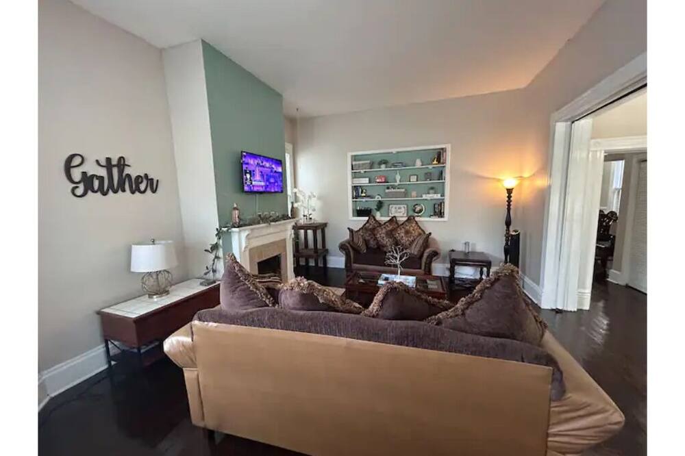 Photo of Livingroom in Olde Town Augusta