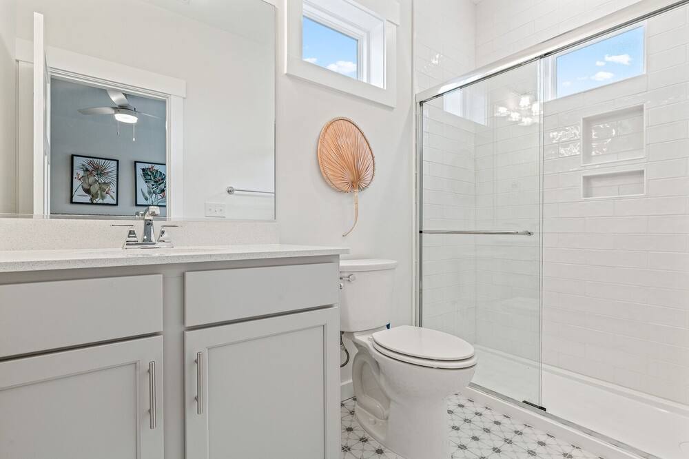 Photo of Bathroom in Bermuda Bay