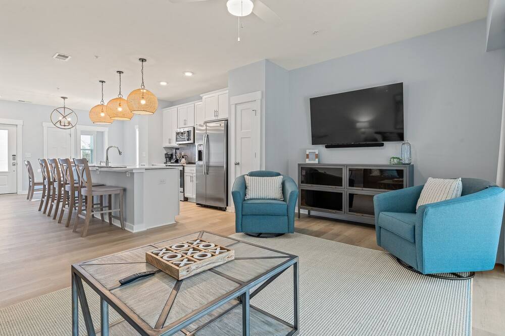 Photo of Livingroom in Bermuda Bay