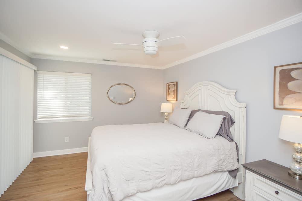 Photo of Bedroom in Sharonbrook