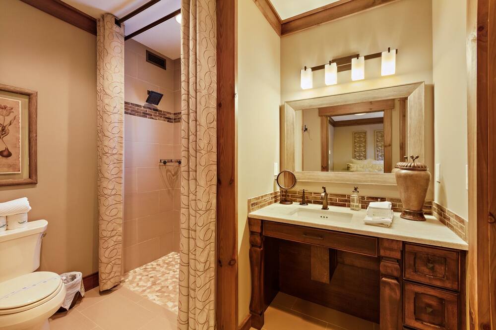 Photo of Bedroom in Frank