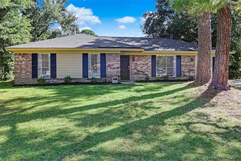 Photo of Outdoor in Montgomery