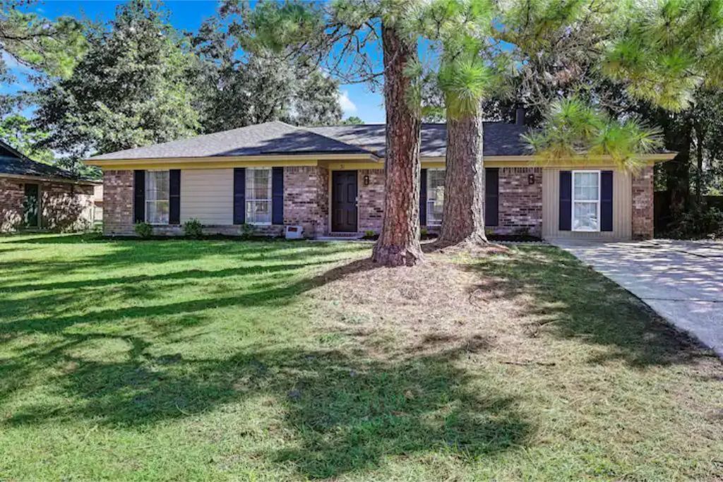 Photo of Outdoor in Montgomery