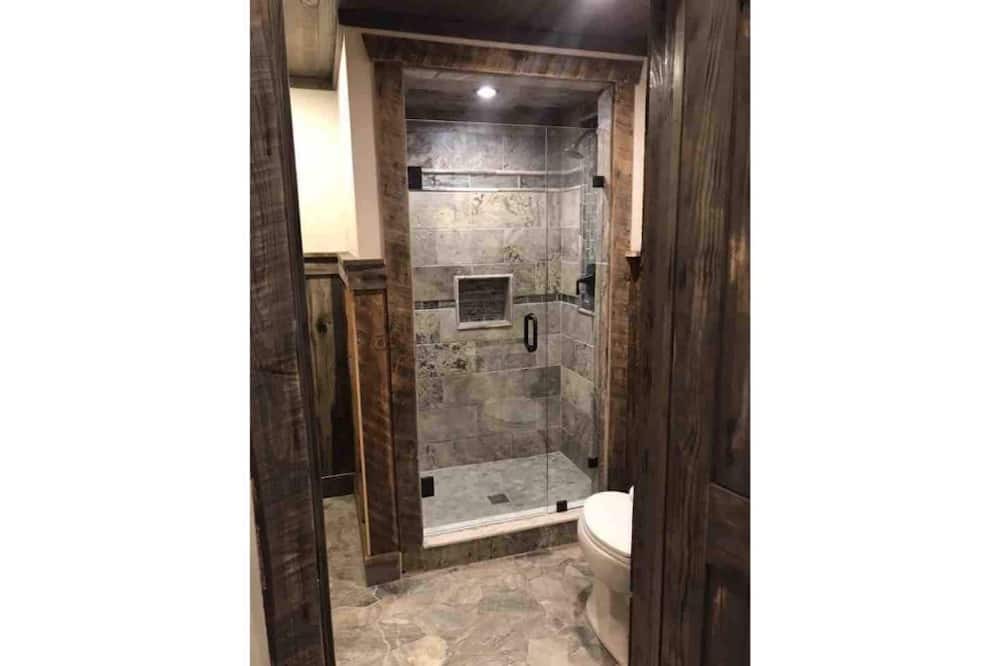 Photo of Bathroom in Arlington
