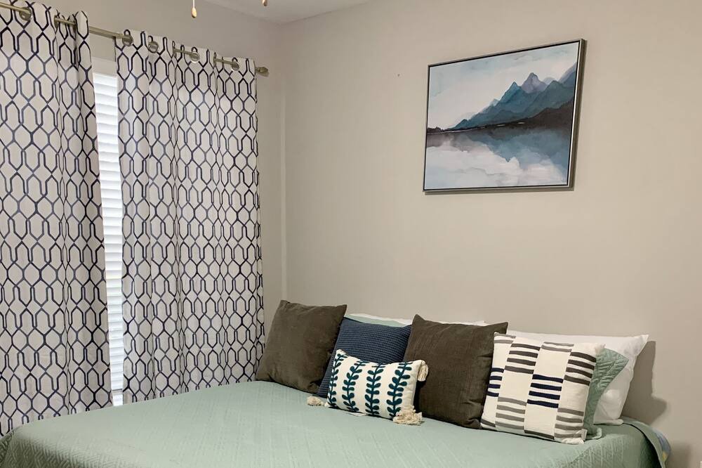 Photo of Bedroom in Southeast Raleigh