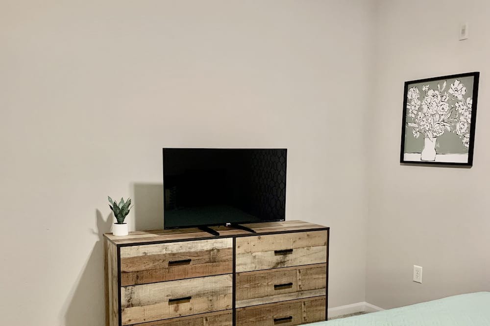 Photo of Bedroom in Southeast Raleigh