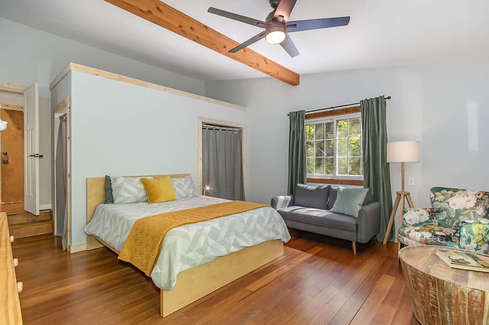 Photo of Bedroom in Pittsboro
