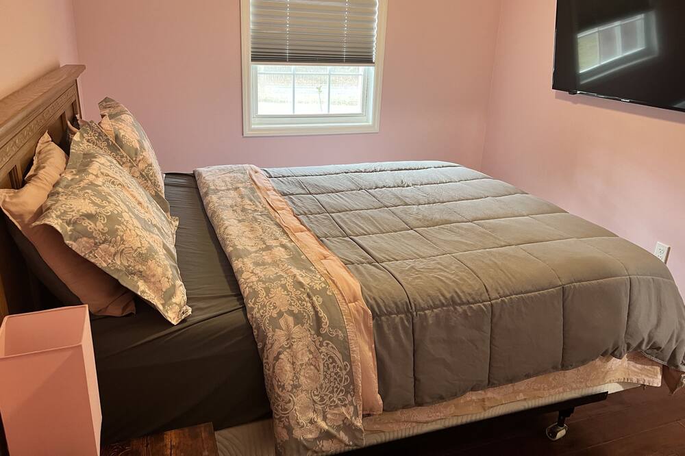 Photo of Bedroom in Winchester