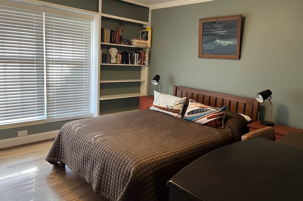 Photo of Bedroom in Winston - Salem