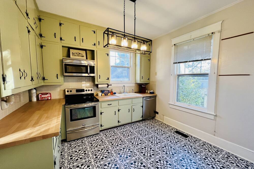 Photo of Kitchen in Elizabeth City
