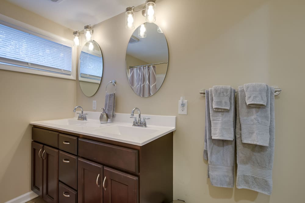 Photo of Bathroom in Northwest Raleigh