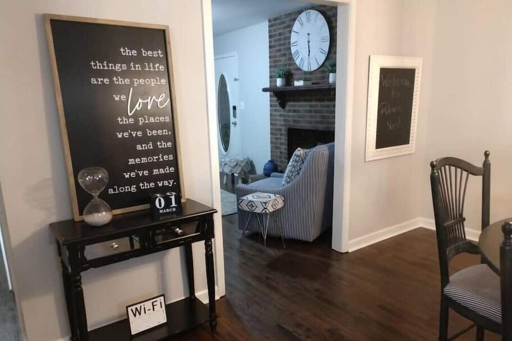 Photo of Livingroom in Garner