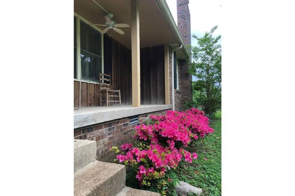 Photo of Outdoor in Goodlettsville