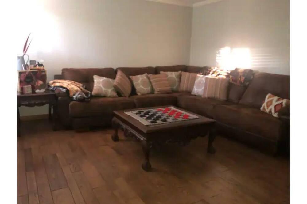 Photo of Livingroom in Goodlettsville