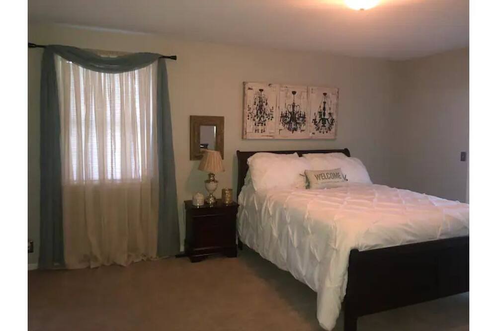 Photo of Bedroom in Goodlettsville