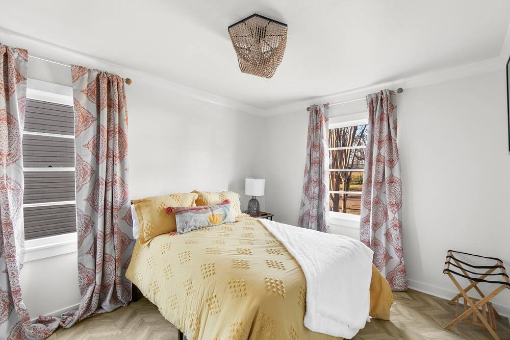 Photo of Bedroom in Glen Iris
