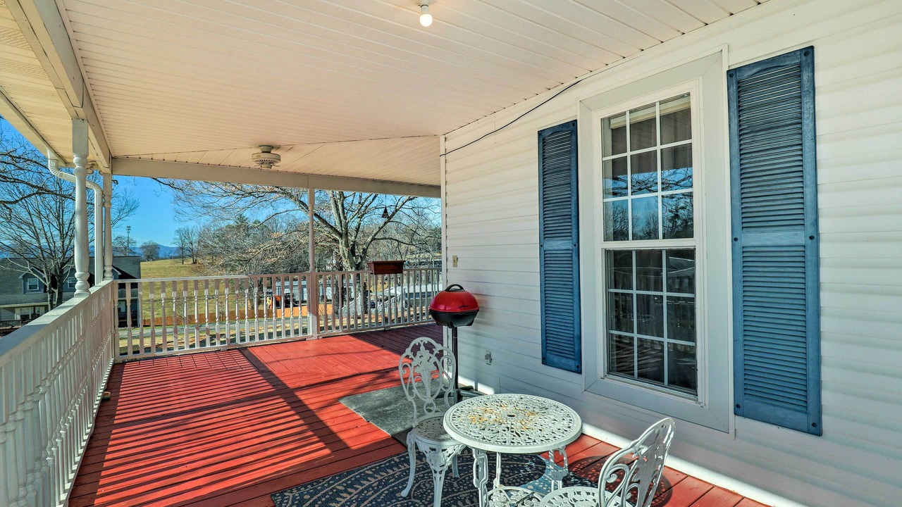 Photo of Outdoor in Weaverville