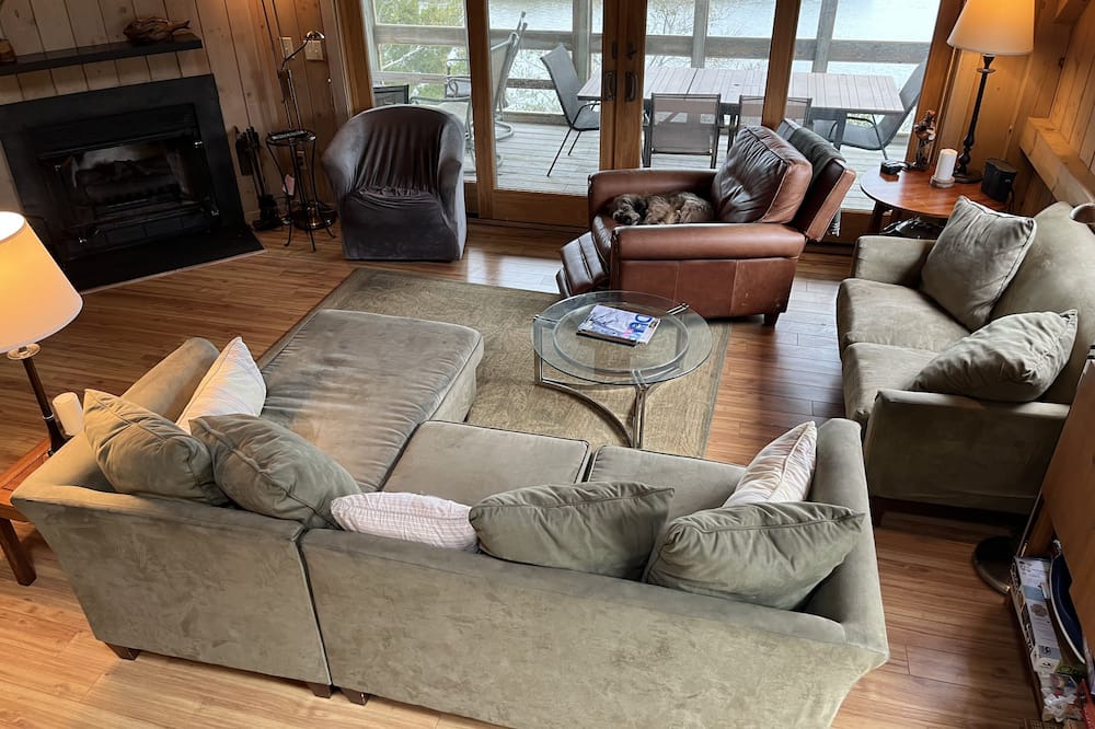Photo of Livingroom in Bald Head Island