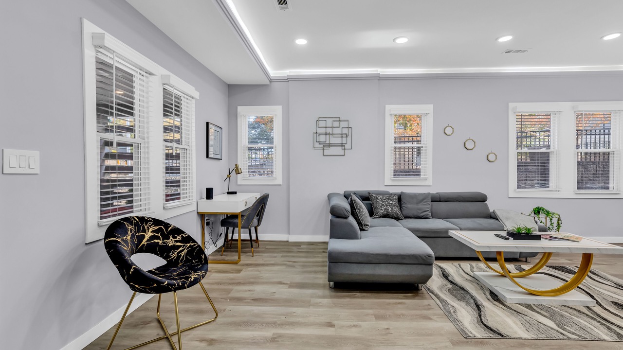 Photo of Bedroom in Villa Heights