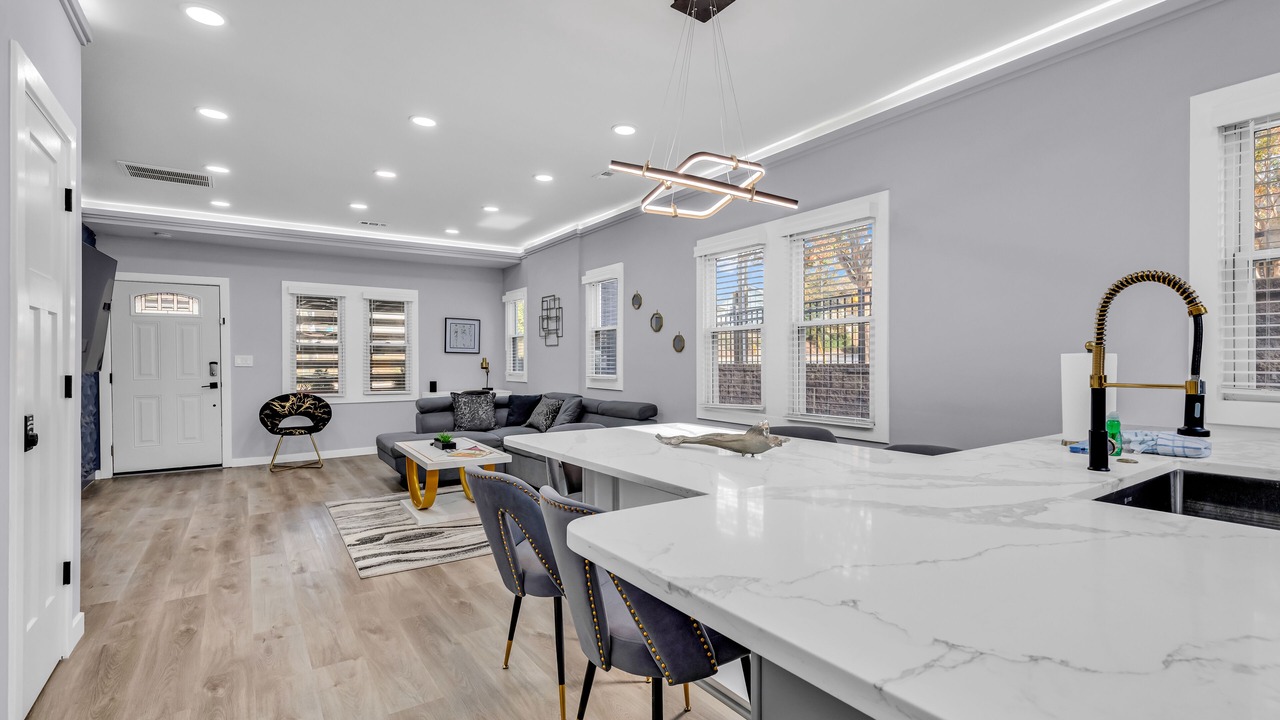 Photo of Bedroom in Villa Heights