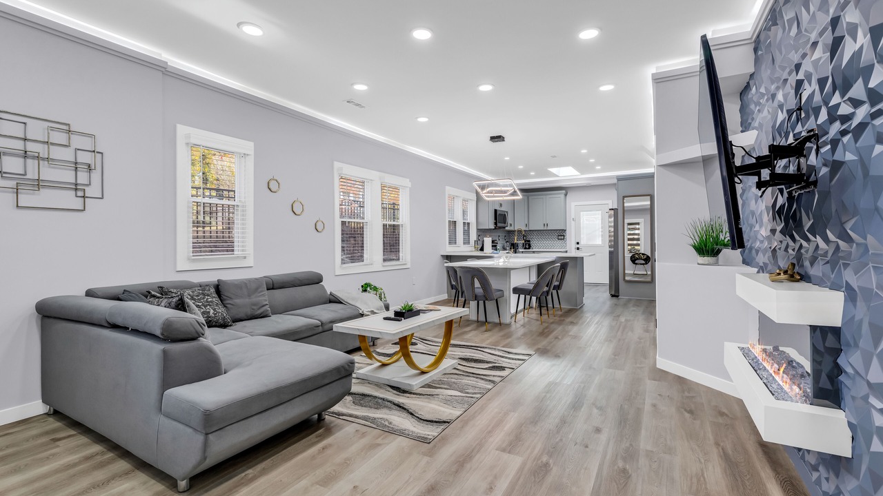 Photo of Bedroom in Villa Heights