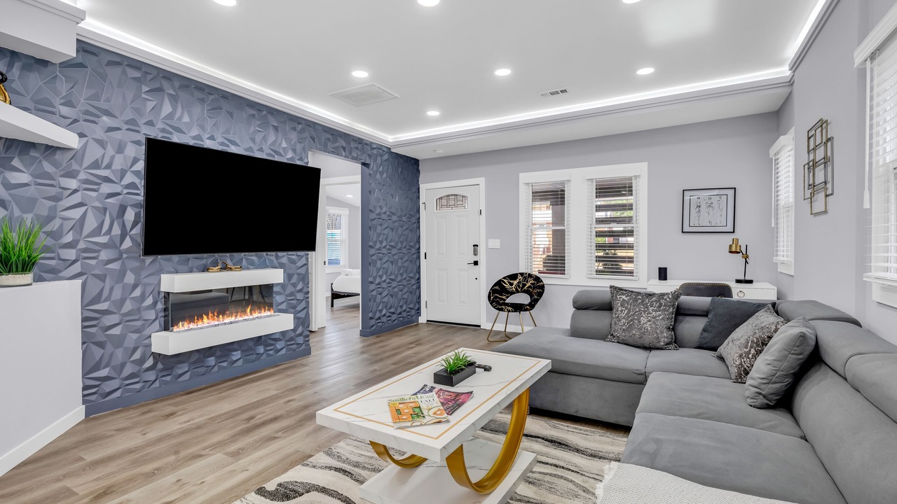 Photo of Bedroom in Villa Heights