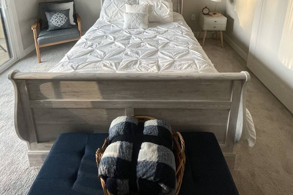 Photo of Bedroom in Downtown